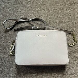 Light pink Michael kors purse